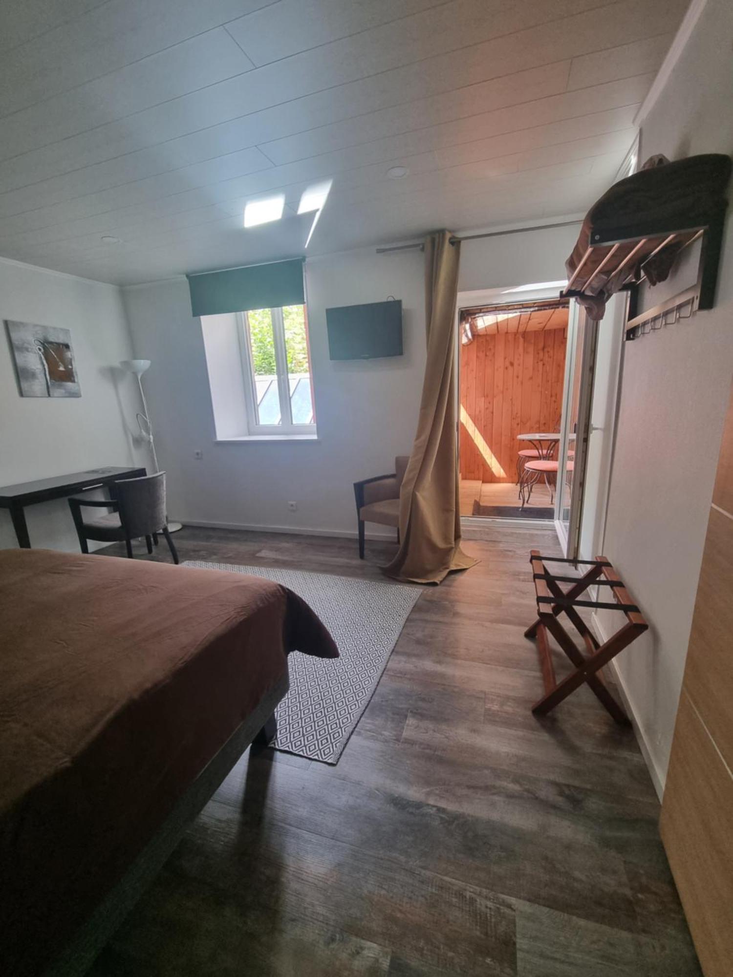 Bed and Breakfast Les Grands Frenes Plaine-de-Walsch Номер фото